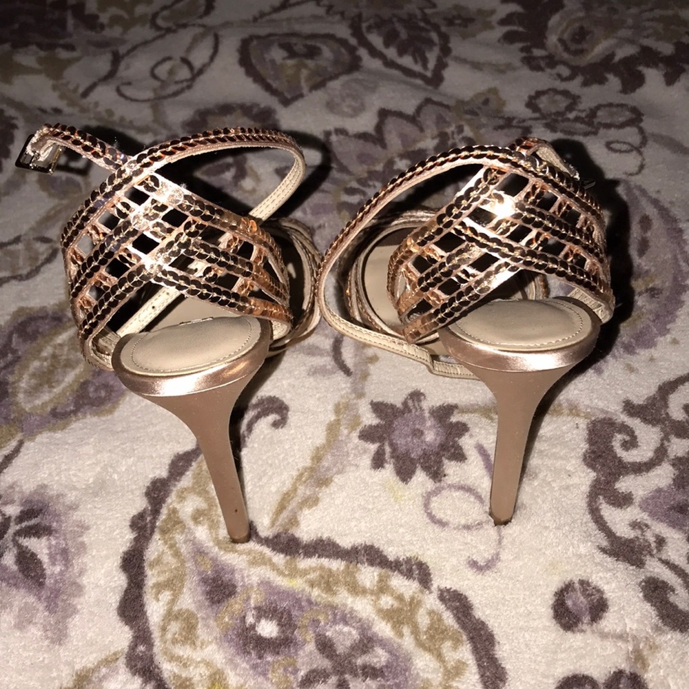 Highheels - Picture 2 of 2